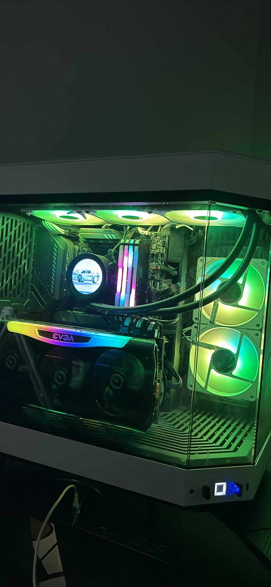 Hyte Y70 5800x3d 3080 Build